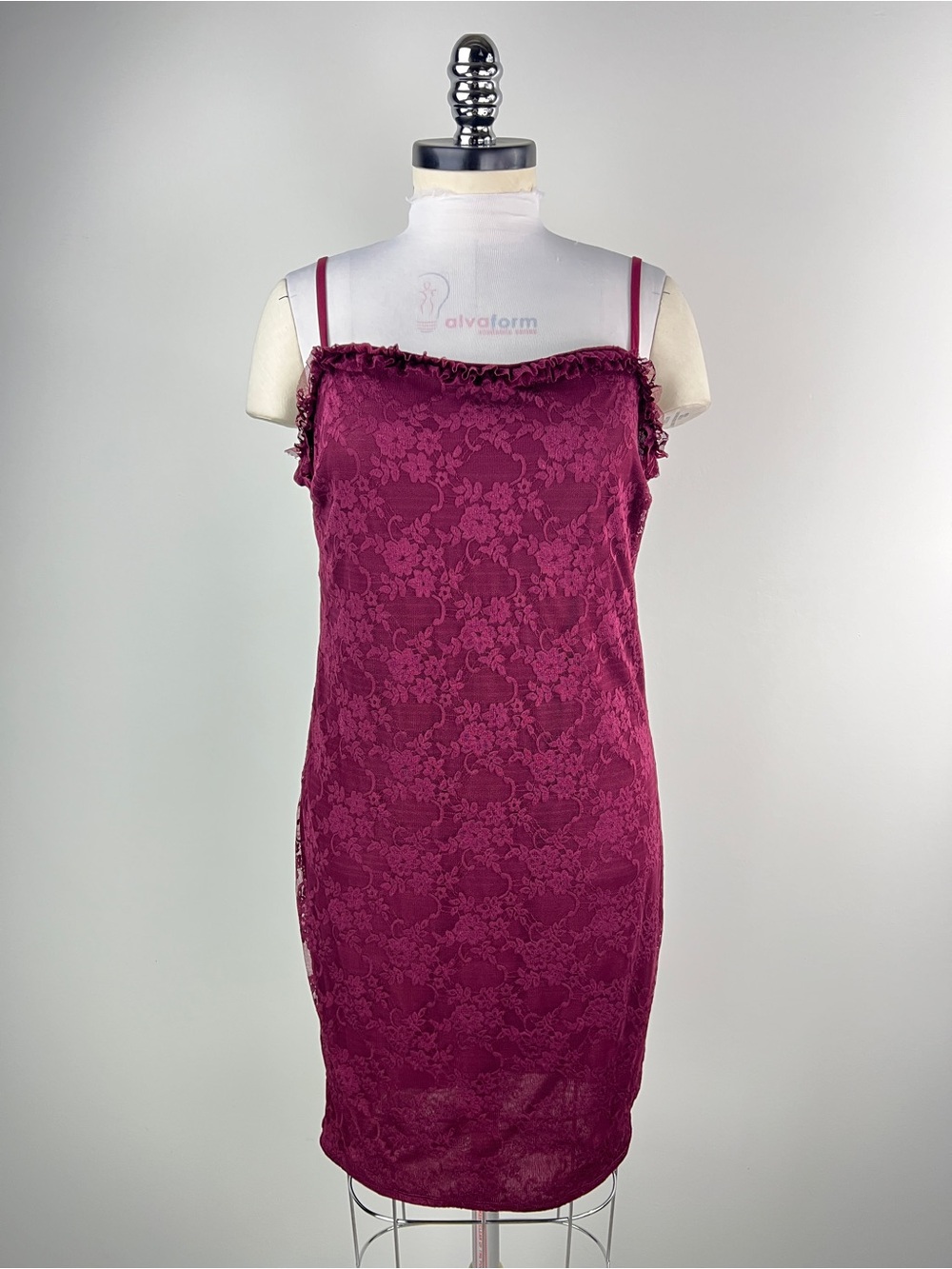 💚 3736. Lace Slip Dress in Deep Berry